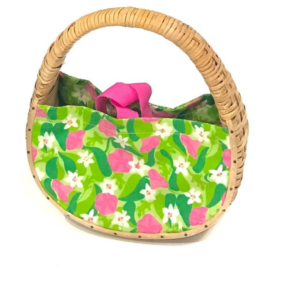 Lilly Pulitzer Handbags - Vintage Lilly Pulitzer Purse